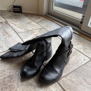 Black boots, barely used 8.5
